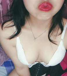 网恋清纯女大