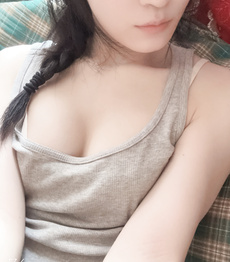 欲求不满的98年骚逼